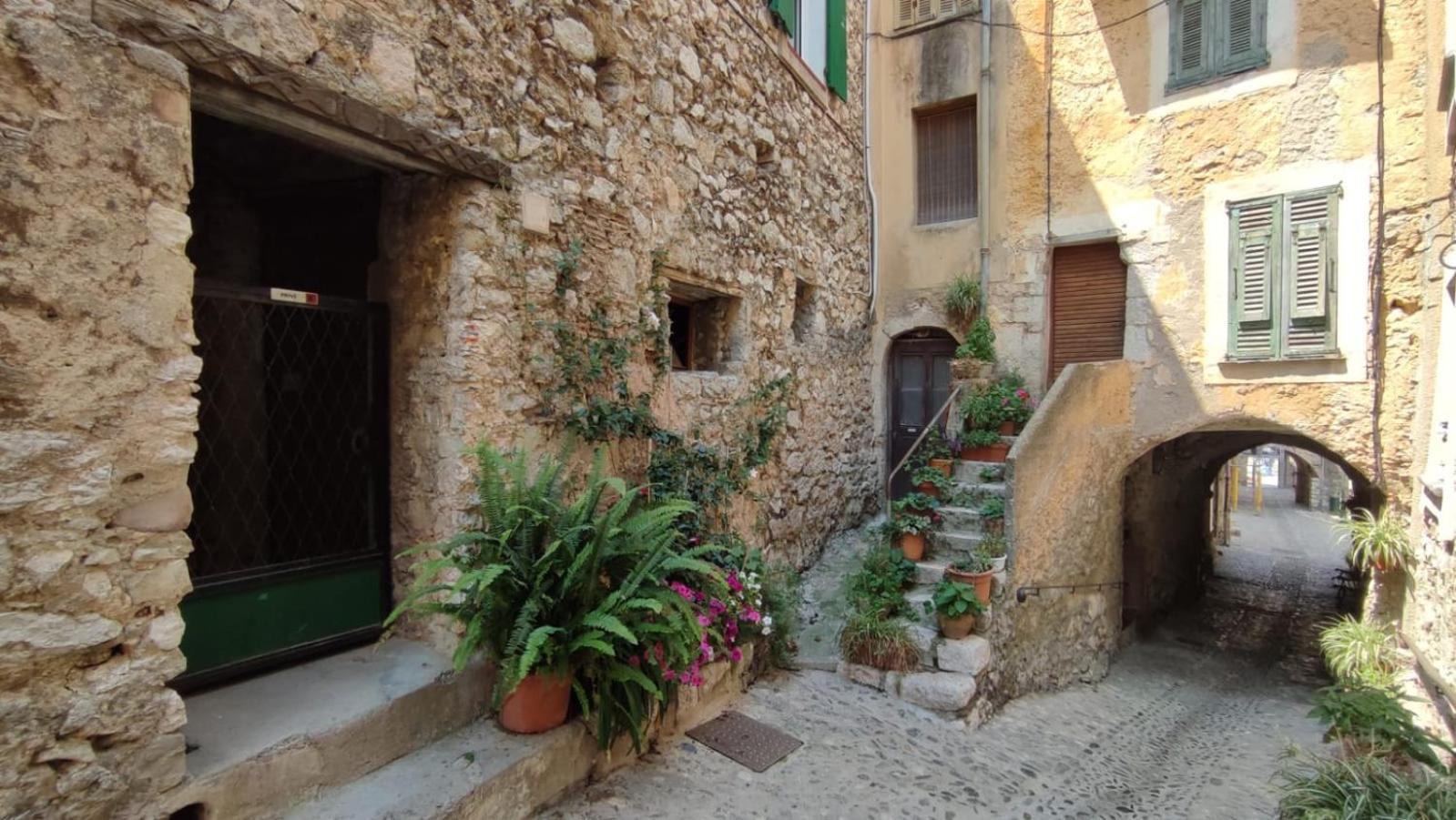Charmant Appartement De Village Renove Gorbio ภายนอก รูปภาพ